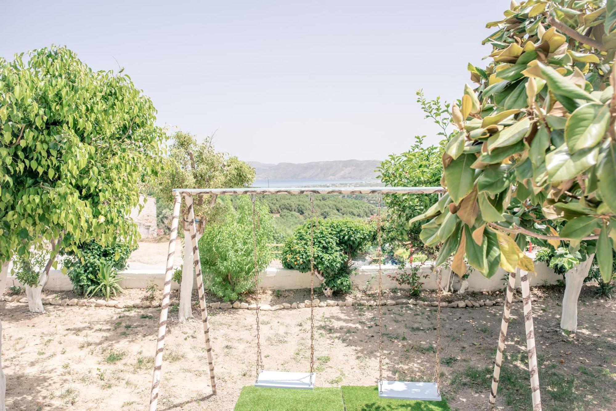 Konstantina'S Fairytale House Villa Kissamos Exterior photo